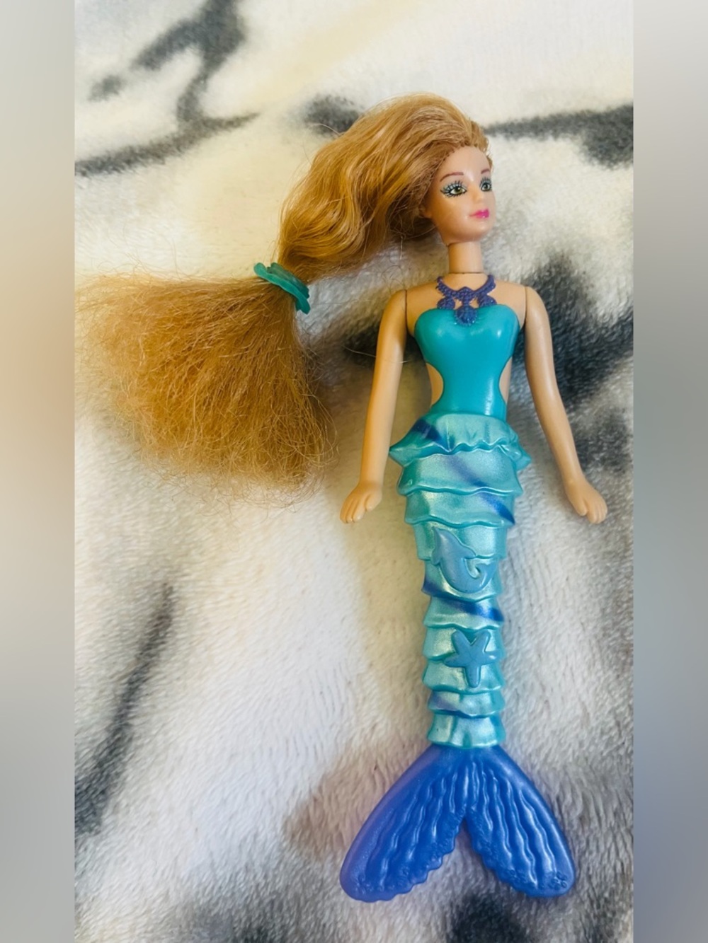 2010 Barbie In A Mermaid Tale Xylie Mermaid McDonalds Happy Meal Toy